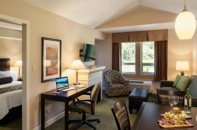 Executive Suites Hotel And Resort, Squamish Bagian luar foto